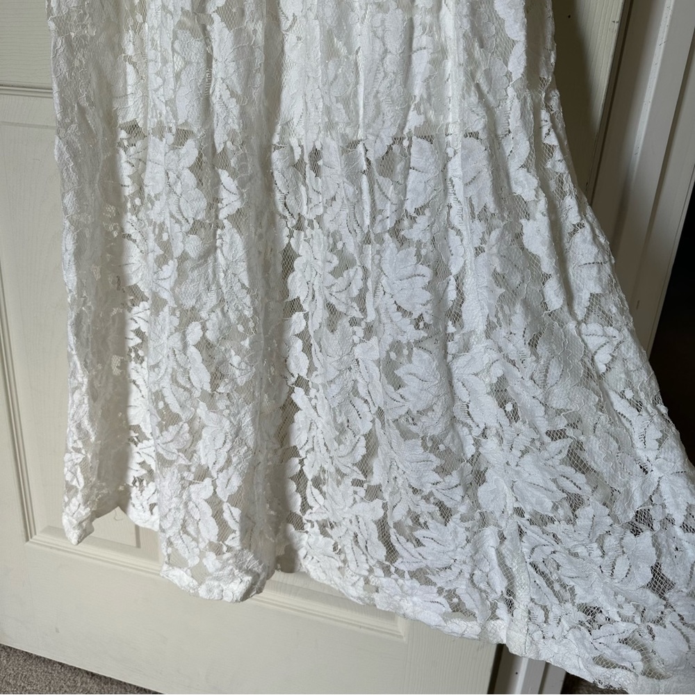 White lace eyelet dress - Picture 5 of 10